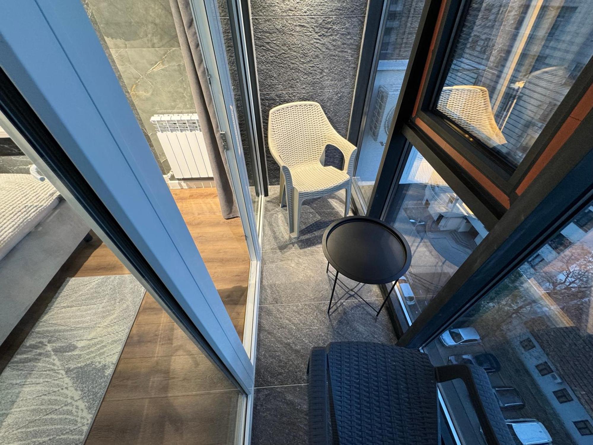 Rentnow New Lux Business In The Center Apartament *